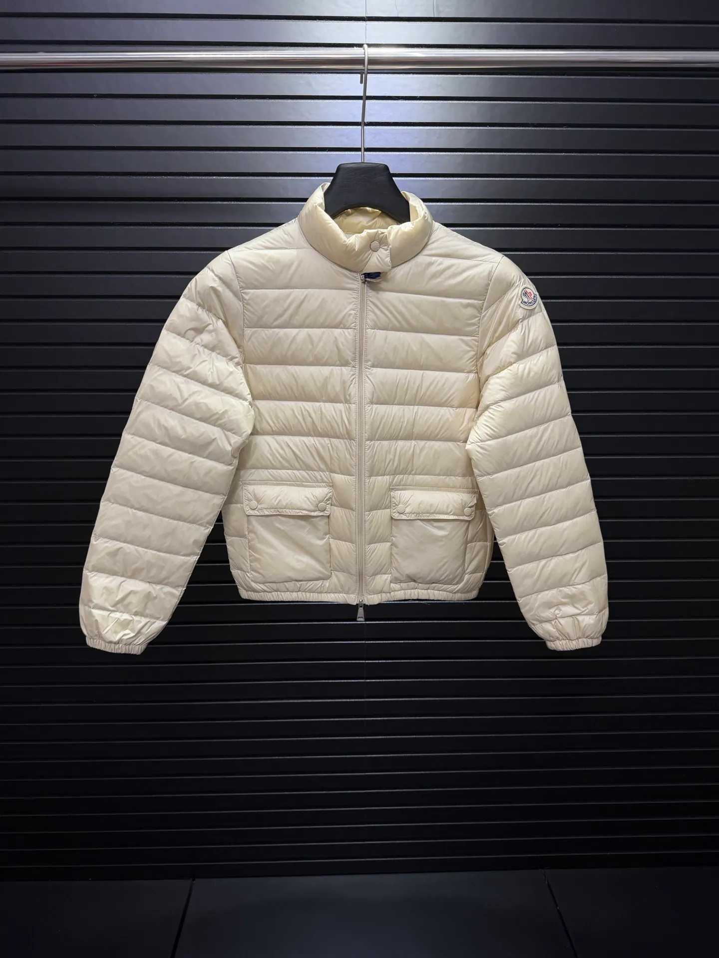 Moncler Same Style Lans Same Style ， 。 ， ; ， ， ， ：Black Khaki Beige Light Blue Light Pink White Size：1234
